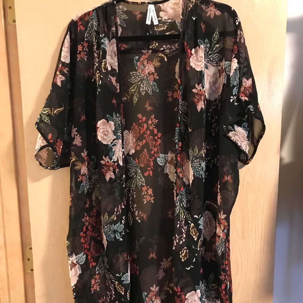 Sheer print kimono